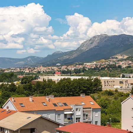 Karlita Apartment Solin Exterior photo